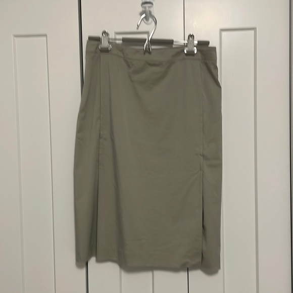 Calvin Klein Skirt - Picture 1 of 4